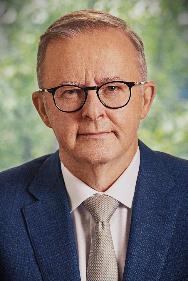 Anthony_Albanese_portrait_(cropped)